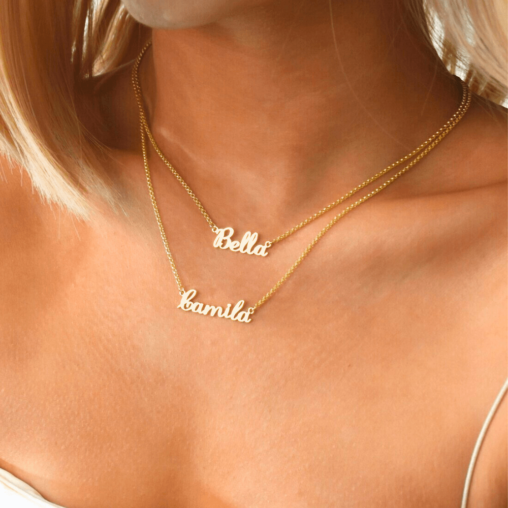 Ankx.in gold necklaces with personalized names Bella and Camila as a Personalised Name Jewellery Gift