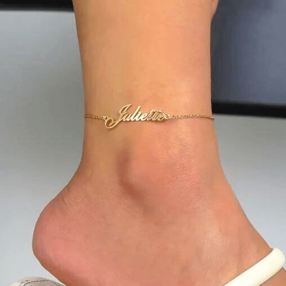 Elegant gold custom name anklet featuring the name Juliette for personal style