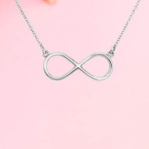 Elegant Infinity Necklace in Silver with Minimalist Design for Everyday Wear