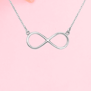 Elegant Infinity Necklace in Silver with Minimalist Design for Everyday Wear