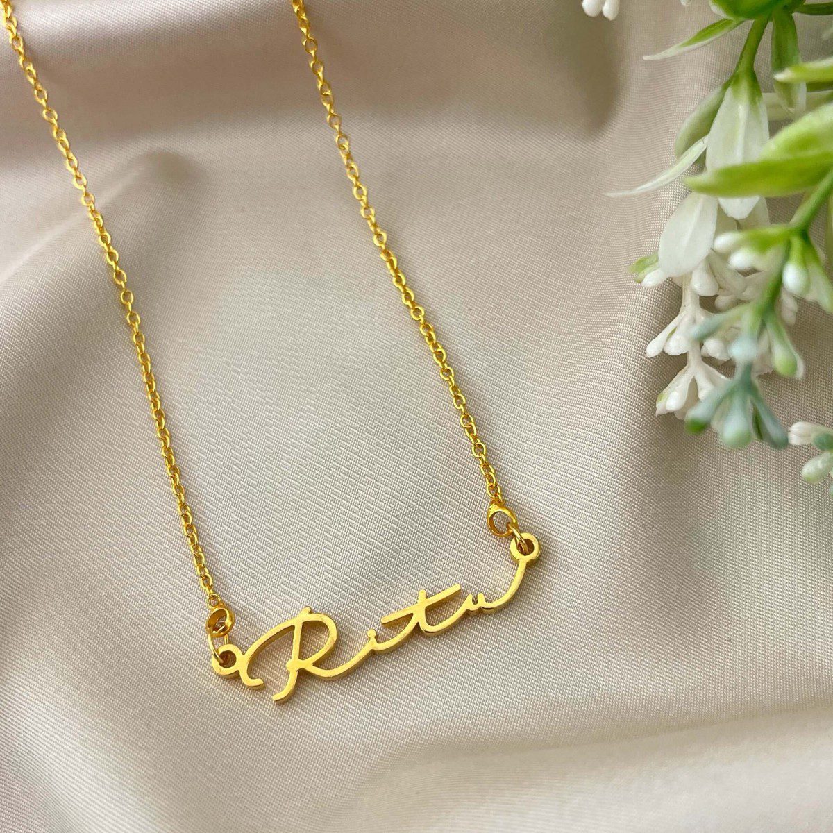 Gold necklace featuring a custom name design, a unique gift custom name jewelry for special occasions